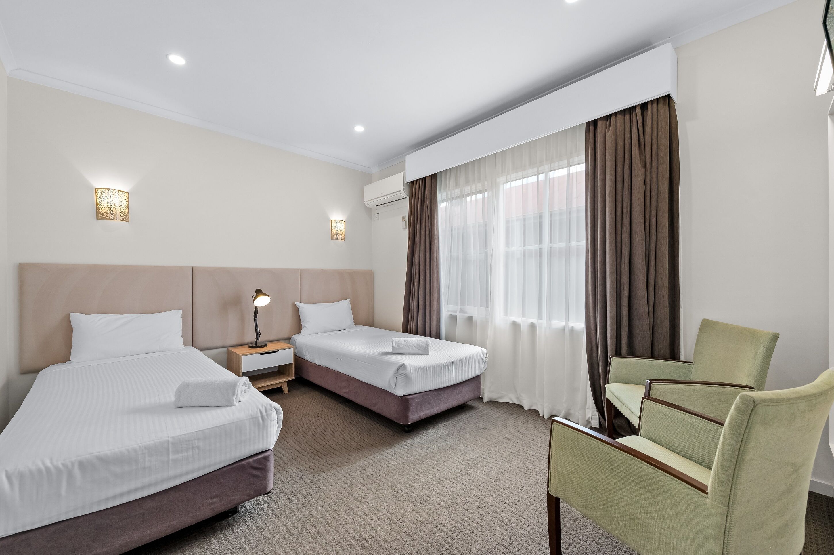 Family Room, Non Smoking, Refrigerator & Microwave | Desk, soundproofing, iron/ironing board, cots/infant beds