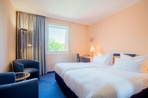 In-room safe, desk, soundproofing, free WiFi