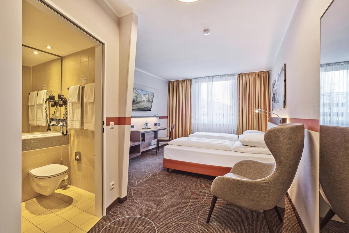 Regadera, regadera tipo lluvia, amenidades de baño gratuitas