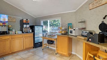 Petit déjeuner buffet compris tous les jours