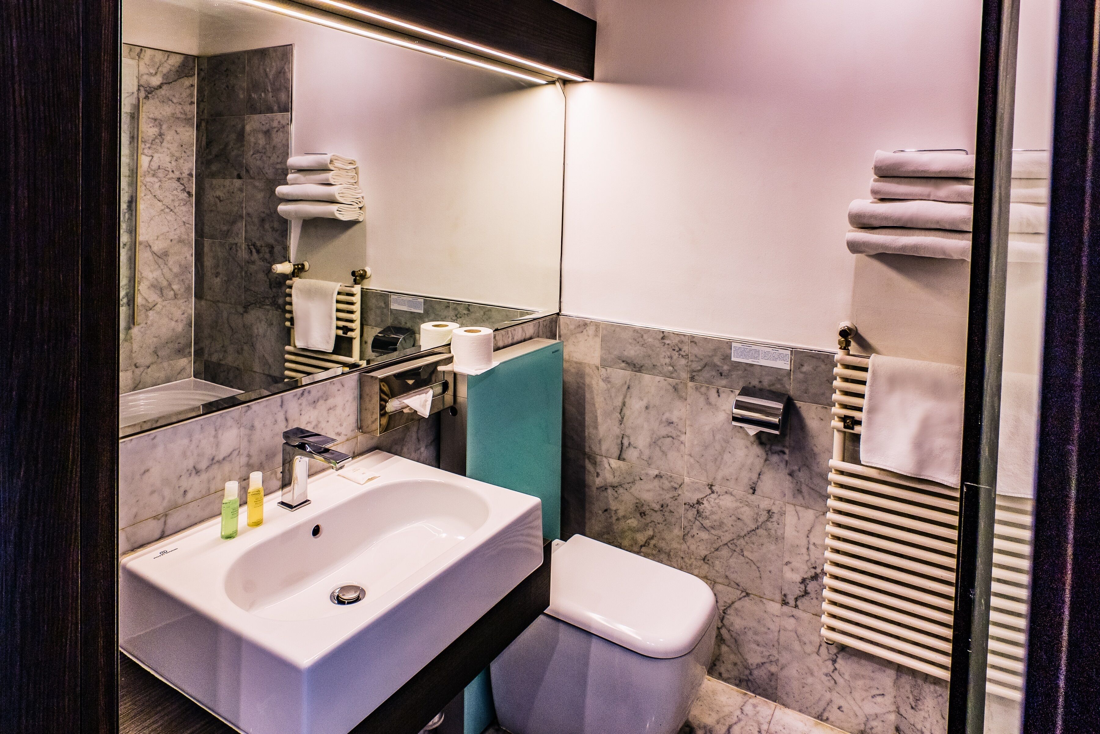 standard double or twin room | bathroom | free toiletries, hair dryer, towels, soap