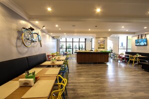 Tägliches Frühstücksbuffet (27 BRL pro Person)