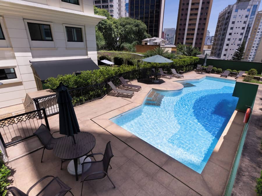 Outdoor pool, pool umbrellas, sun loungers