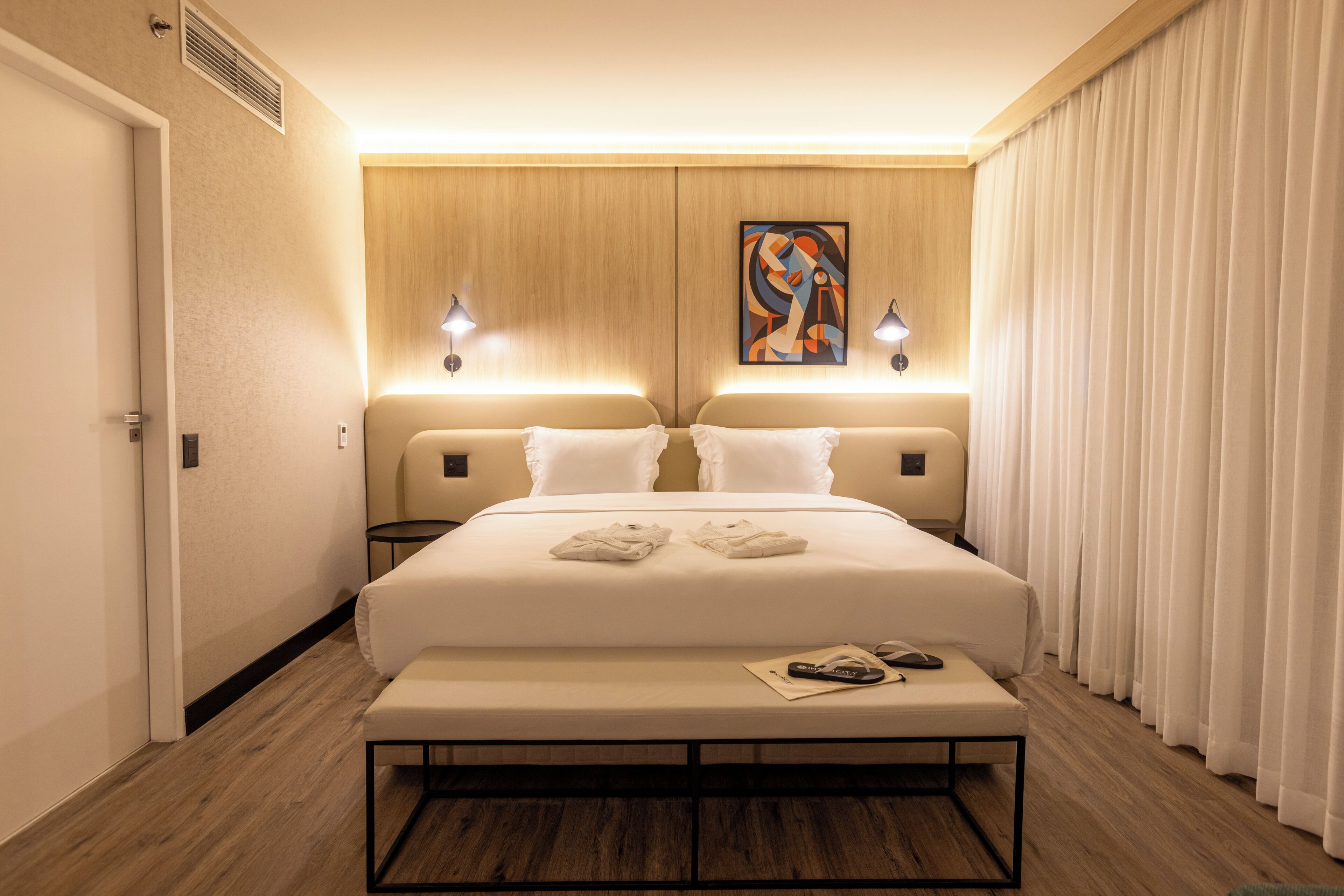 Luxo Casal - 1 Cama Casal