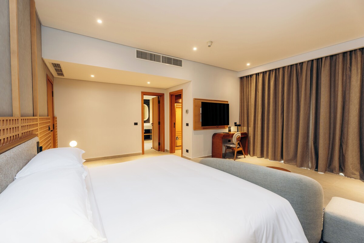 Suite presidencial, 2 habitaciones, alberca privada (Free Lunair bar access 10:00-18:00) | Sábanas de algodón egipcio y ropa de cama de alta calidad 