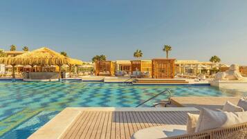 3 outdoor pools, pool umbrellas, sun loungers