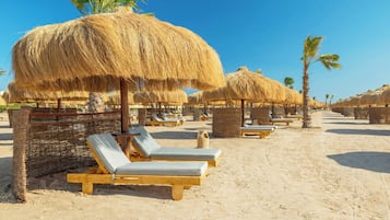 Private beach, sun-loungers, beach umbrellas, beach towels