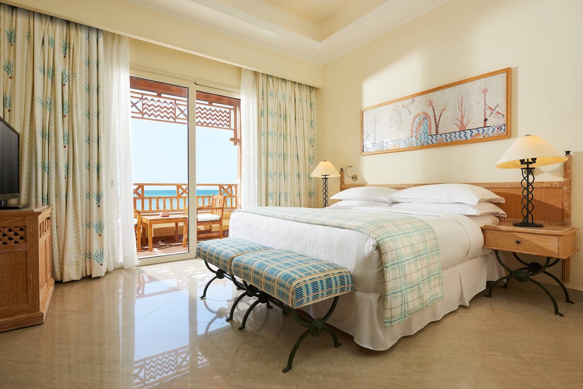 1 bedroom, Egyptian cotton sheets, premium bedding, pillow-top beds