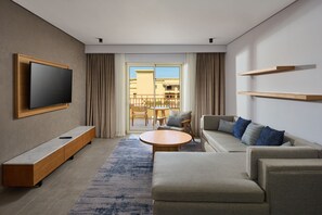 普通套房, 1 間臥室 (Free Lunair bar access 10:00-18:00) | 客廳 | 42 吋LCD 電視連衛星電視頻道、電視