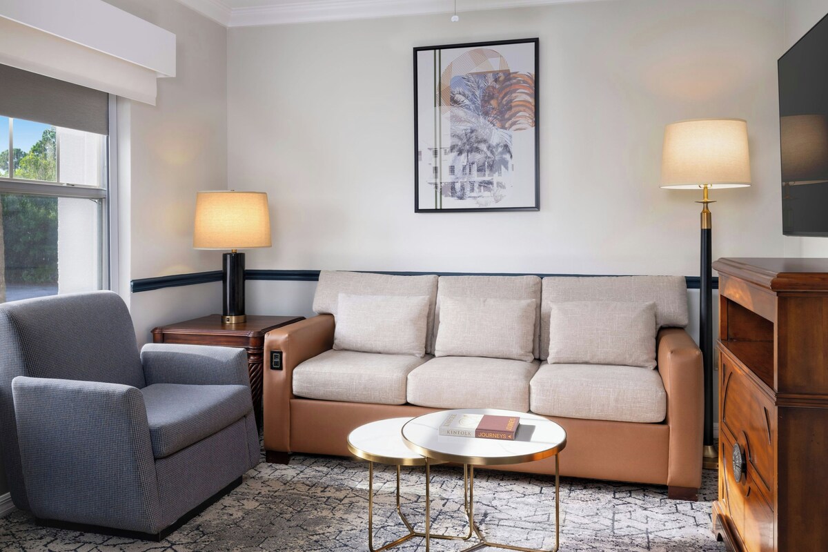 Villa, 1 Bedroom | Living area | 28-inch flat-screen TV with cable channels, TV