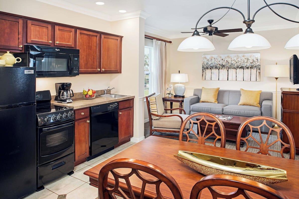 Villa, 1 Bedroom | Private kitchen | Fridge, microwave, stovetop, dishwasher