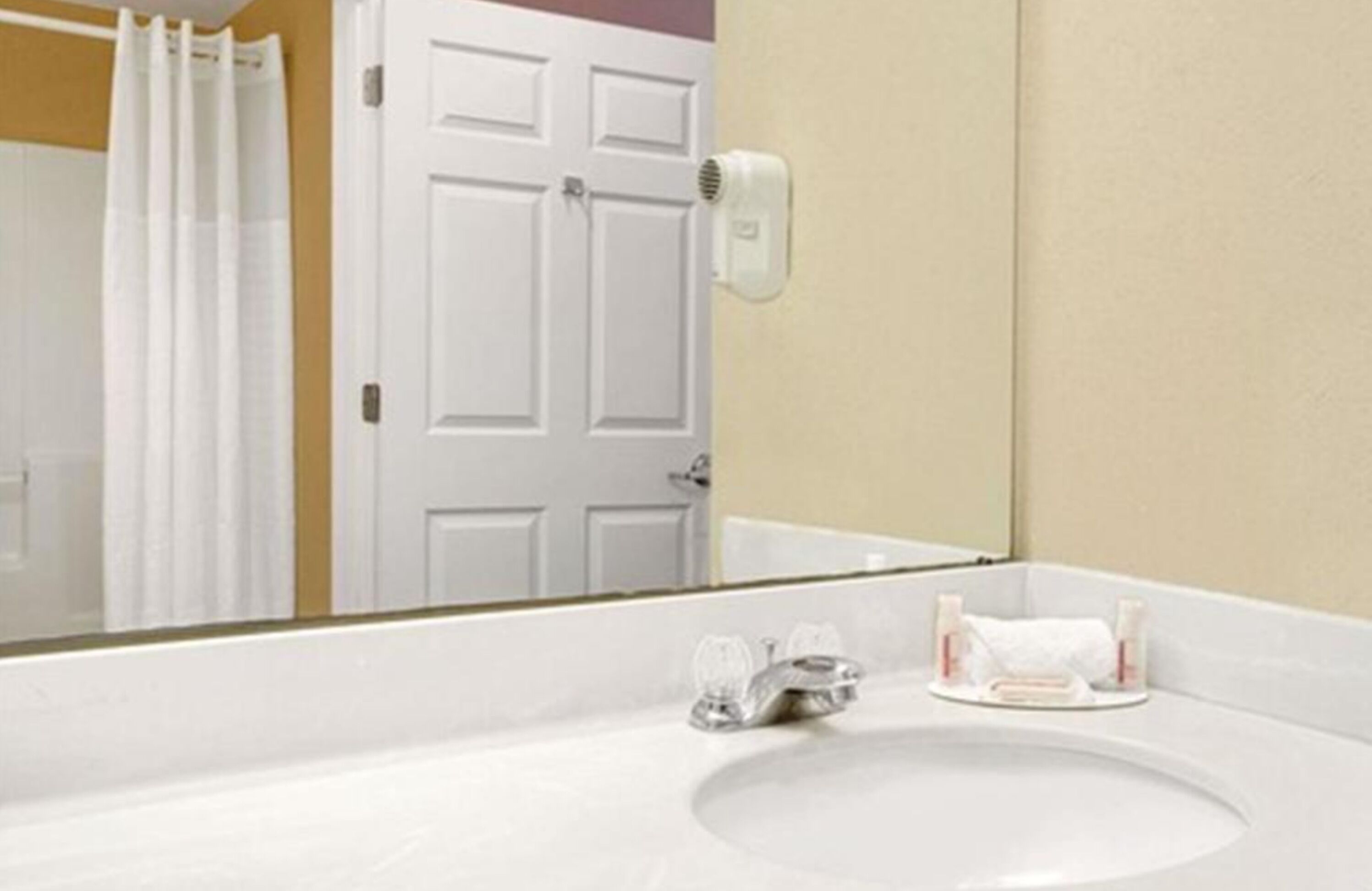 Foto - Baymont by Wyndham Jacksonville/Butler Blvd