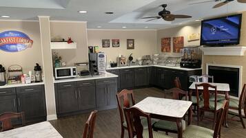 Free daily continental breakfast