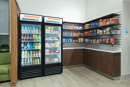 Holiday Inn Express Suites Nearest Universal Orlando, an IHG Hotel - Image 21