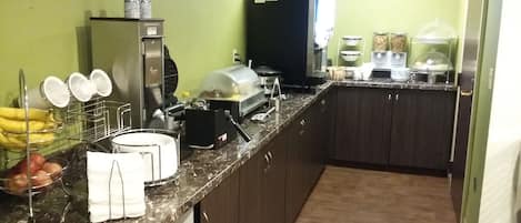 Free daily buffet breakfast