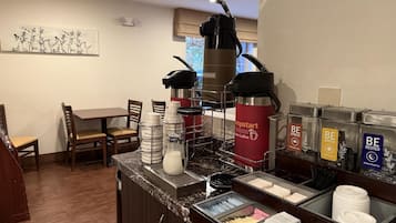 包每日自助早餐