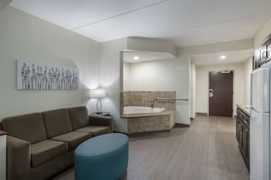 Suite, Multiple Beds, Non Smoking (Upgrade) | Desk, iron/ironing board, free WiFi, bed sheets