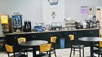 Free daily continental breakfast