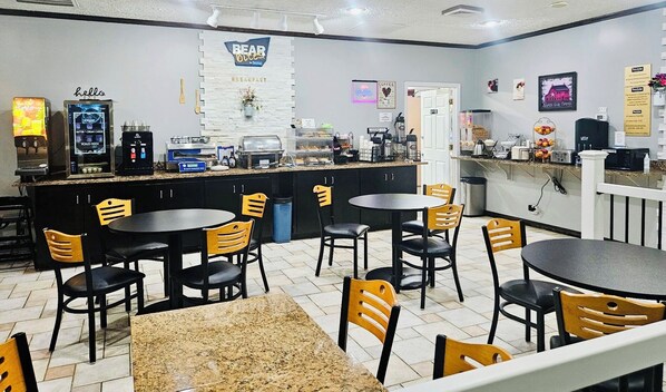 Free daily continental breakfast