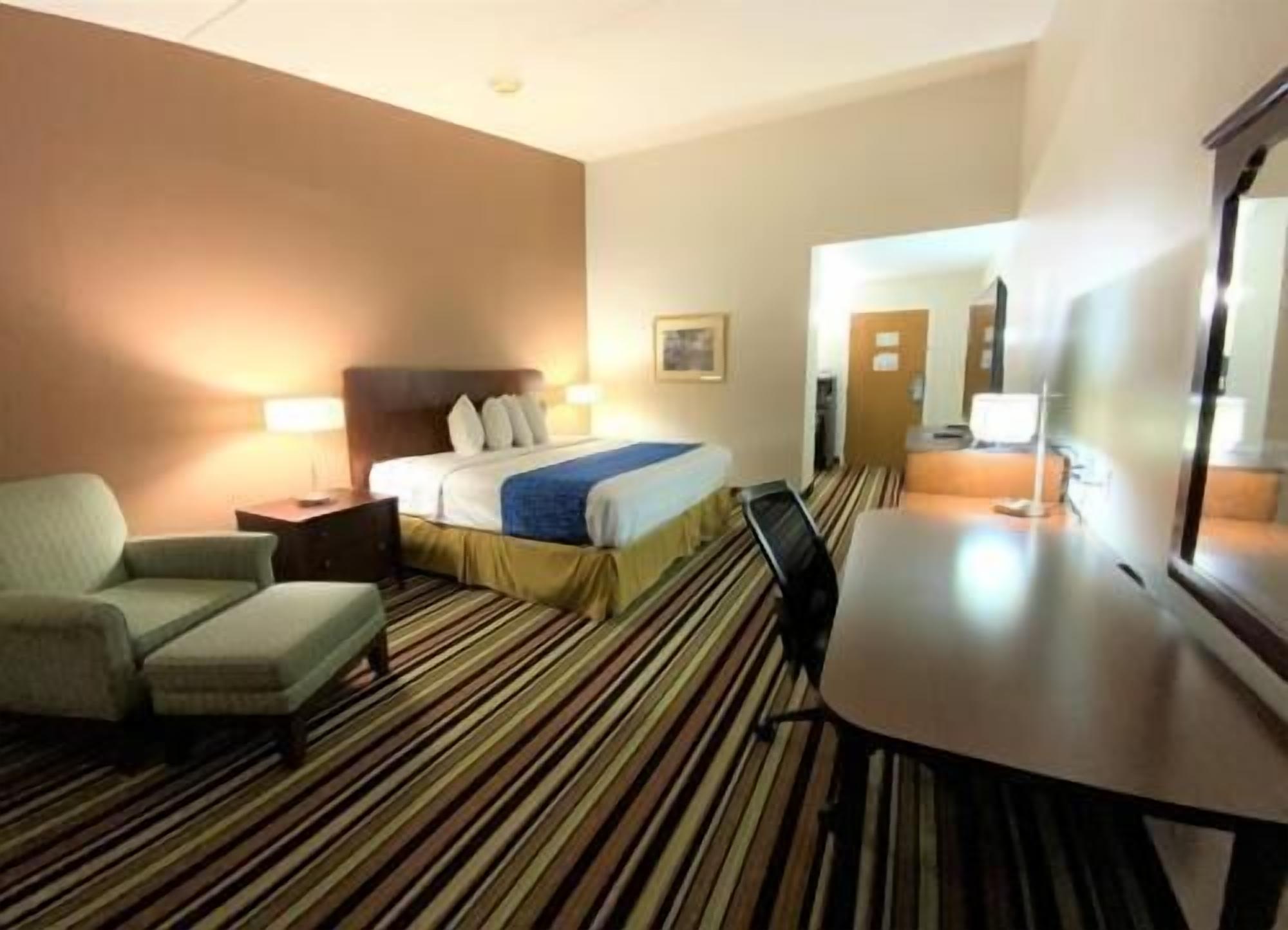 Pillow-top beds, desk, laptop workspace, blackout curtains