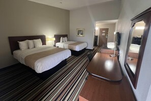 Pillow-top beds, desk, laptop workspace, blackout curtains - Travelodge by Wyndham Wytheville (Wytheville)