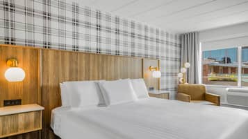 Premium Room, 1 King Bed, Non Smoking | In-room safe, desk, iron/ironing board, free cots/infant beds