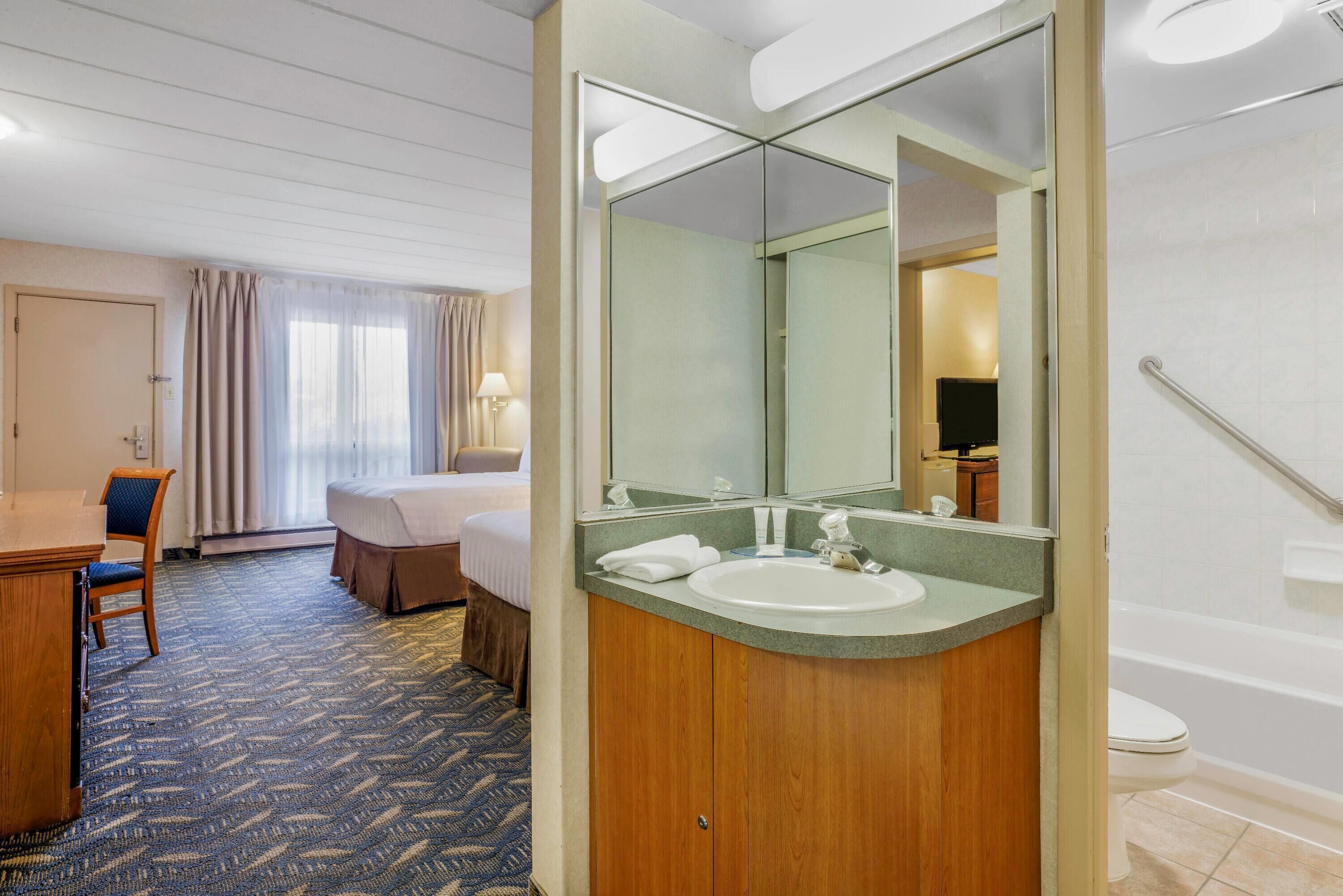 Foto - Travelodge by Wyndham Niagara Falls At the Falls