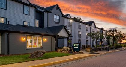 MainStay Suites Sterling near Dulles Town Center