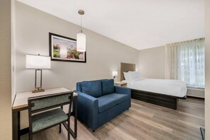Suite, 1 Queen Bed, Accessible, Non Smoking | Premium bedding, desk, laptop workspace, iron/ironing board