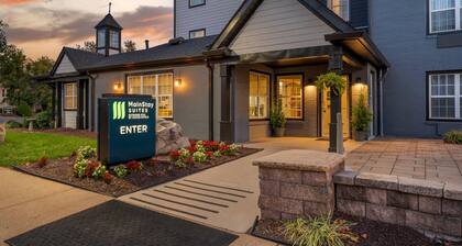 MainStay Suites Sterling near Dulles Town Center