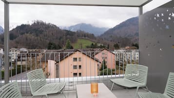 Spacious Roof Top Room | Terrace/patio