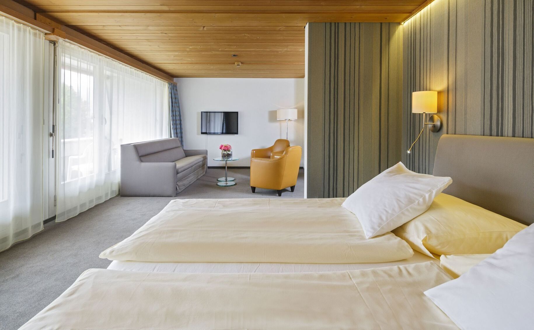 Minibar, in-room safe, individually decorated, individually furnished