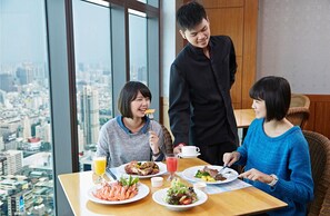 Breakfast area - 85 Sky Tower Hotel (Kaohsiung)