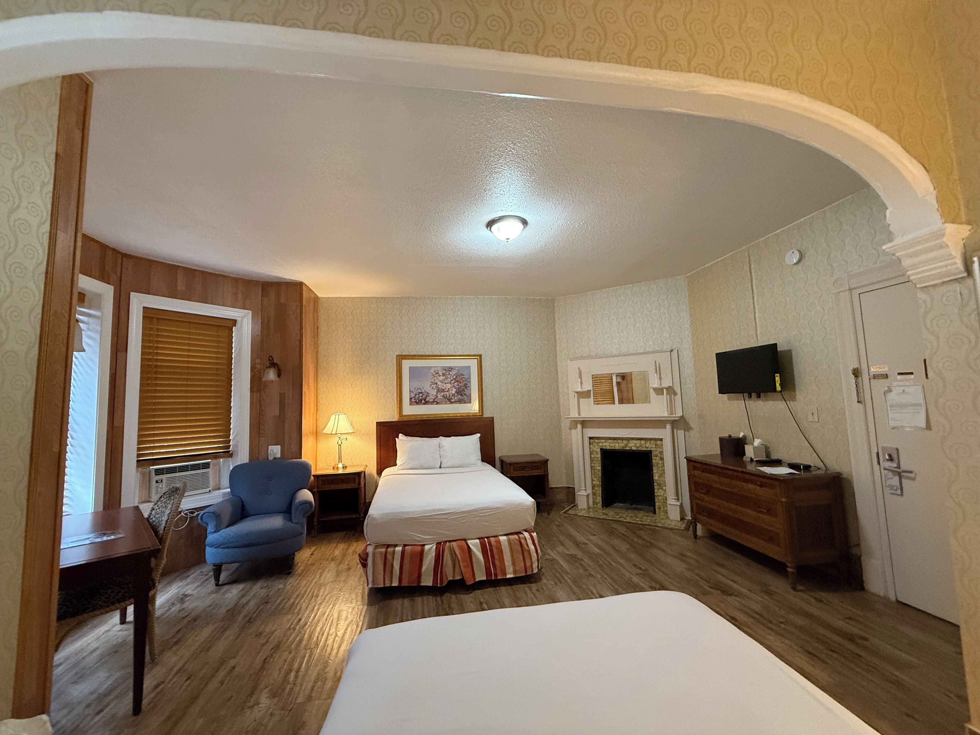 Traditional Double Room, 2 Double Beds | Free WiFi, bed sheets