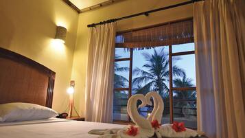 1 bedroom, in-room safe, bed sheets