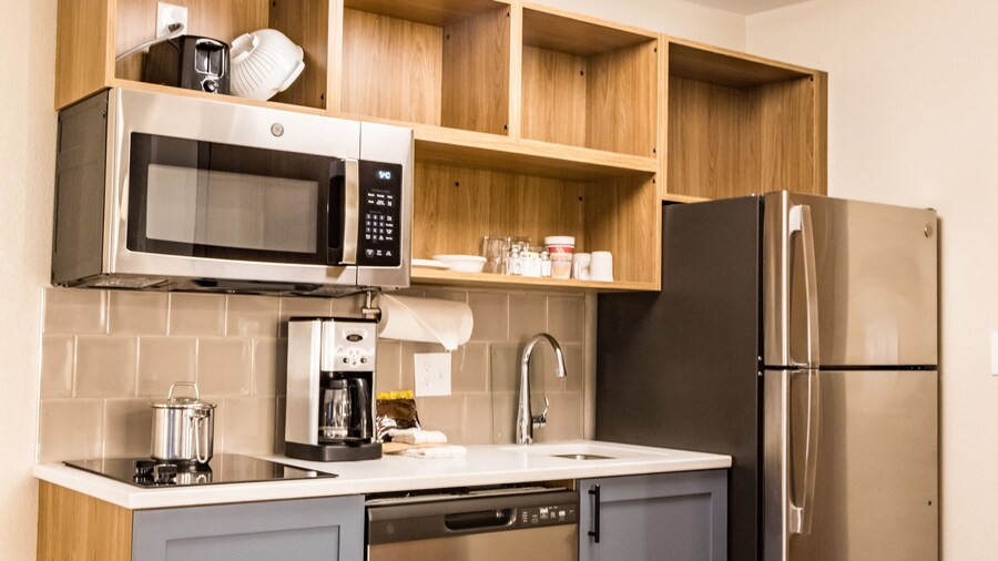 Candlewood Suites Richmond-South by IHG