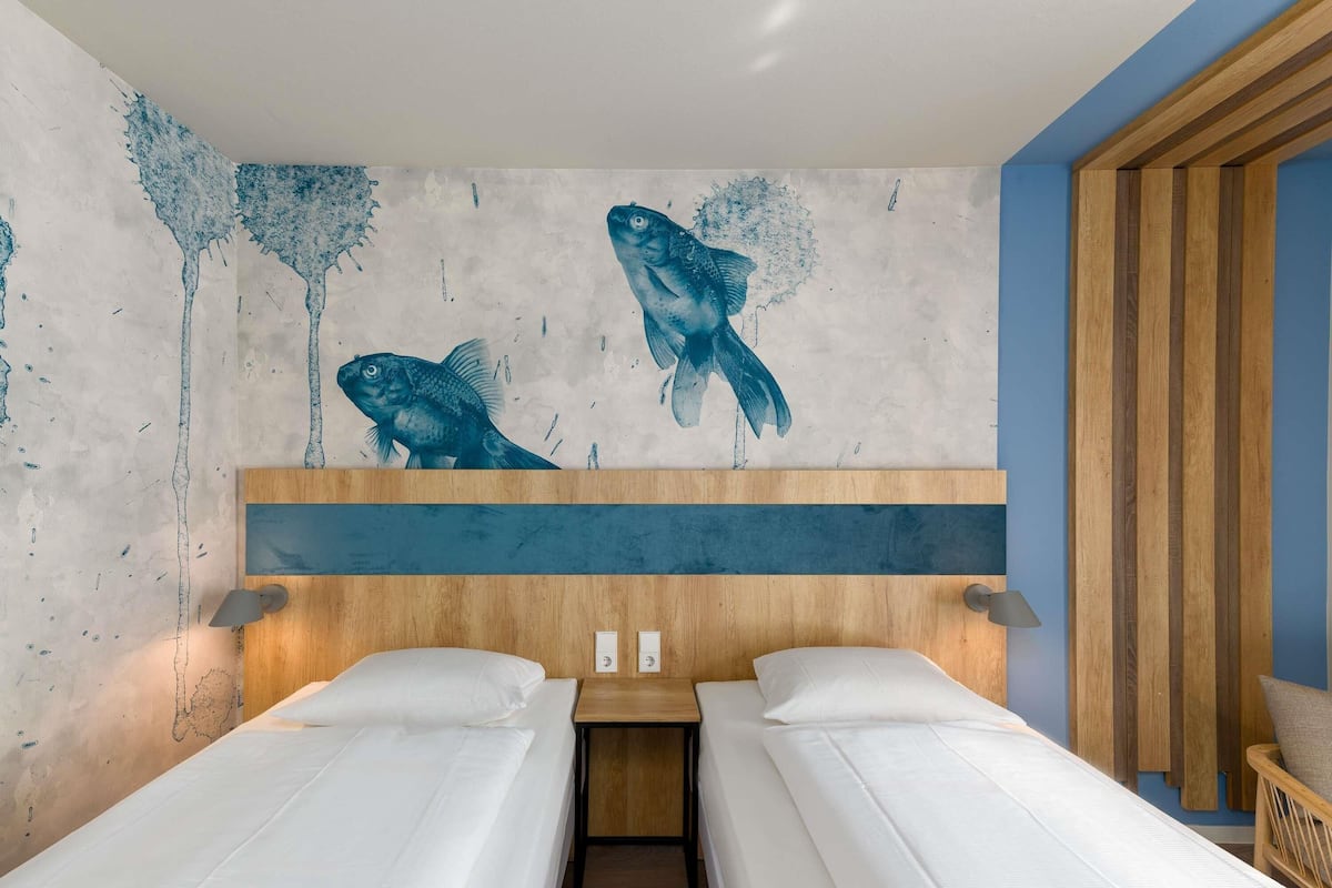 Literie hypoallergĂ©nique, bureau, systĂšme dâinsonorisation