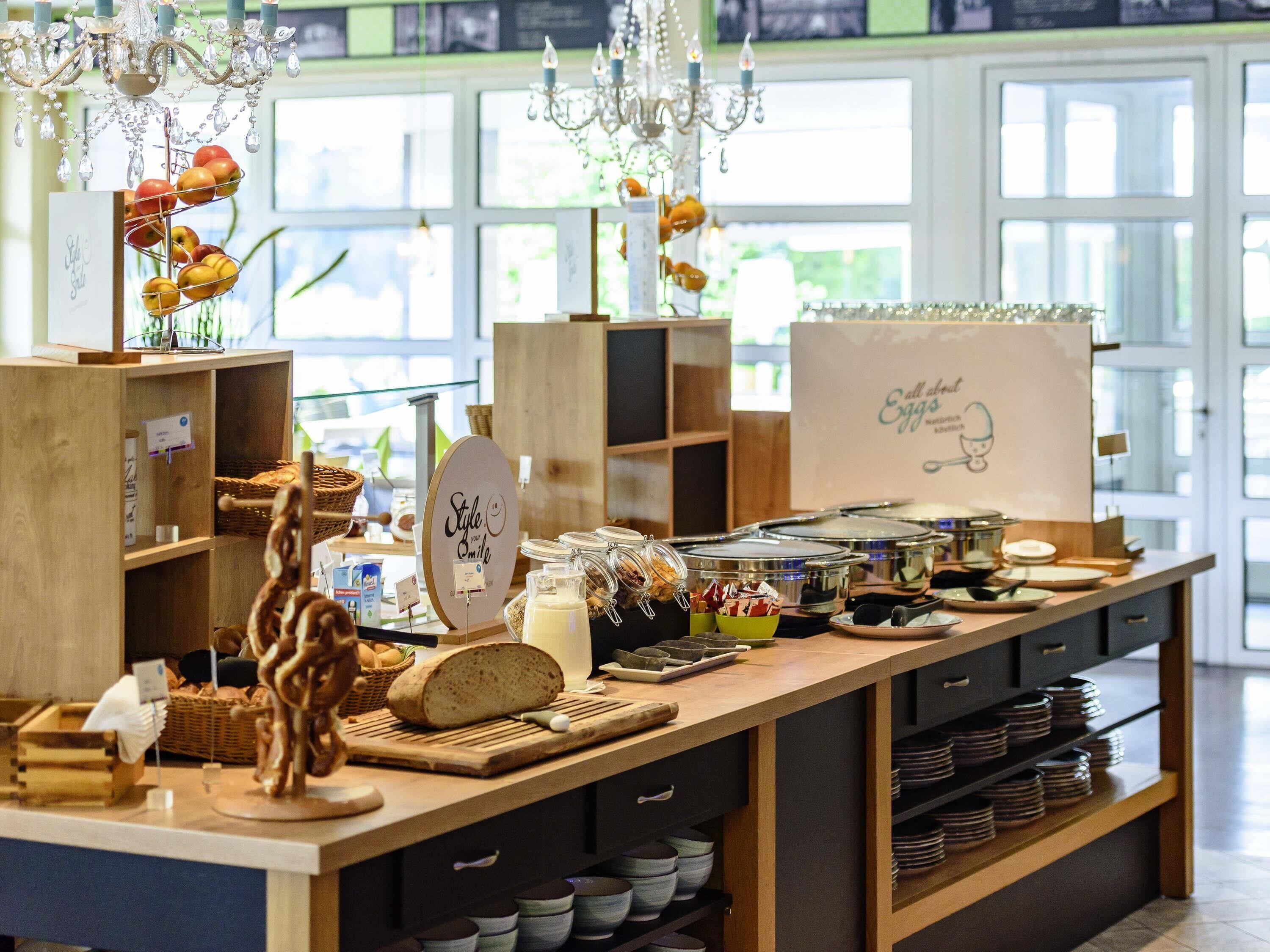 Tägliches Frühstücksbuffet gegen Gebühr