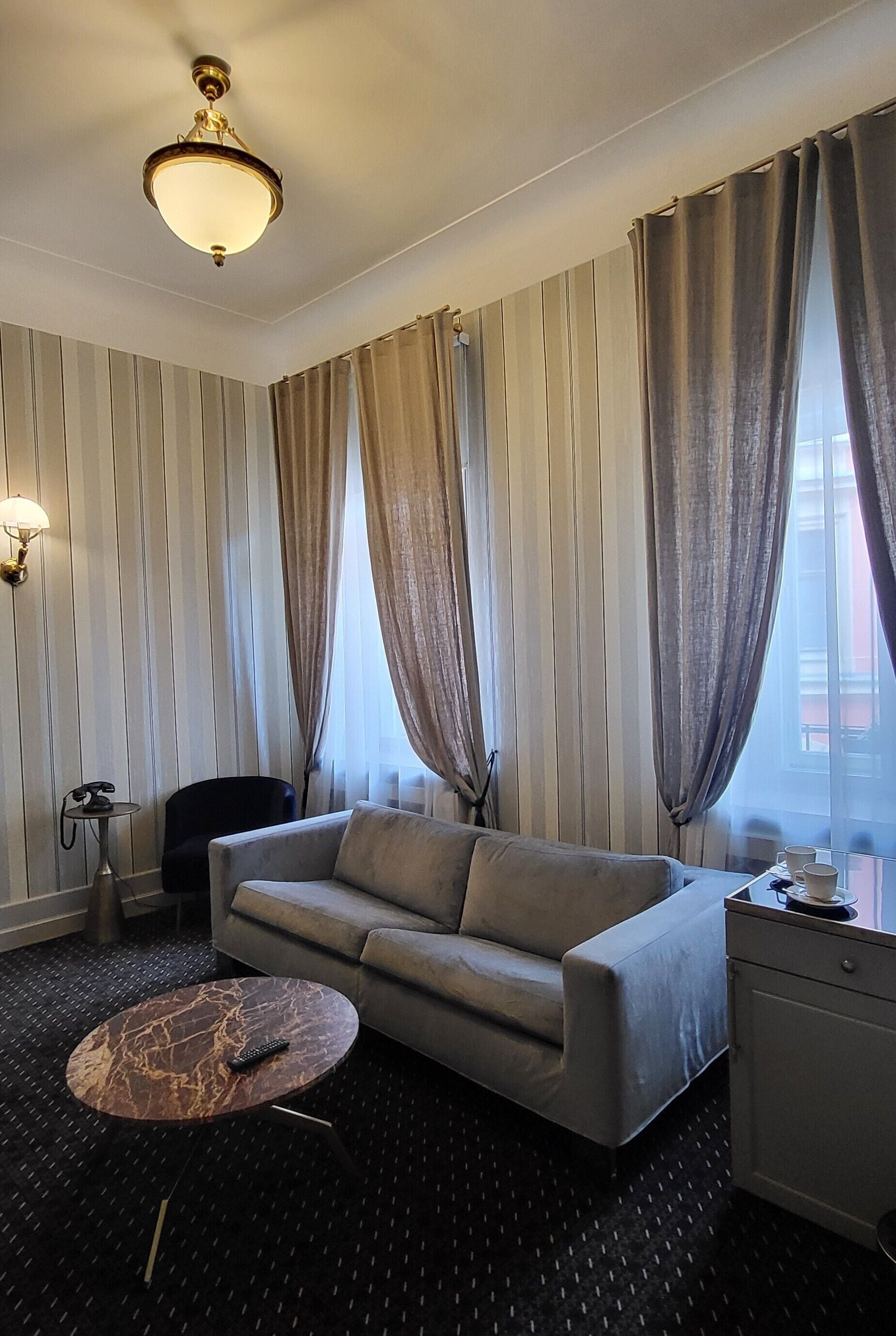 deluxe room | 1 bedroom, hypo-allergenic bedding, minibar, in-room safe