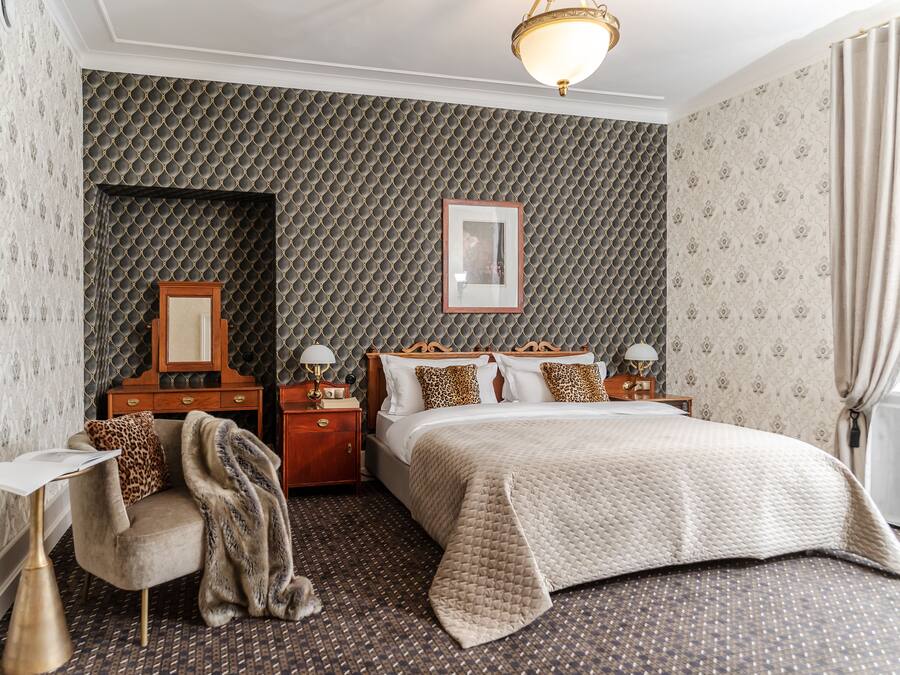 Chambre Deluxe | Literie hypoallergénique, minibar, coffres-forts dans les chambres