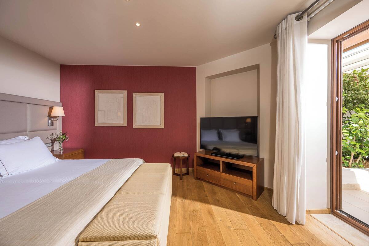 Premium Private Pool Villa | Minibar, in-room safe, blackout drapes, iron/ironing board (on request)