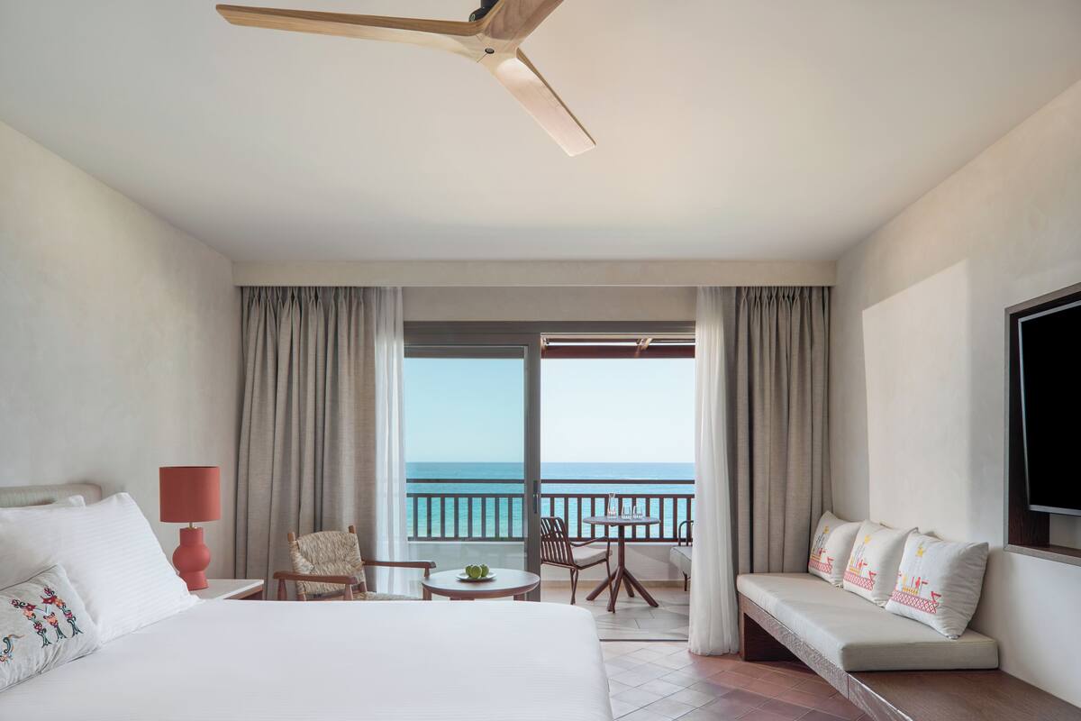 Exclusive Adult Sea-Front View Room (Aged 16+ | Renovated) | Minibar, in-room safe, blackout drapes, iron/ironing board (on request)