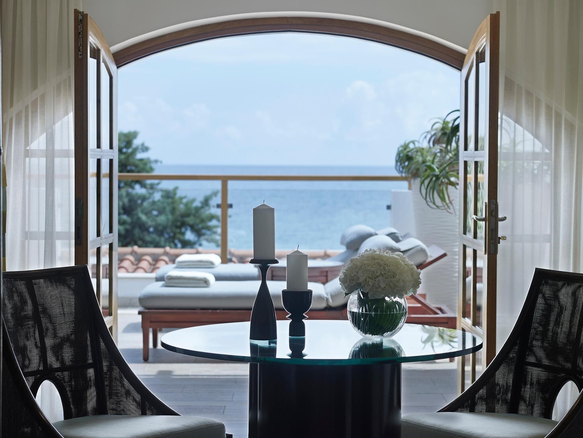 Coffres-forts dans les chambres, bureau, rideaux occultants