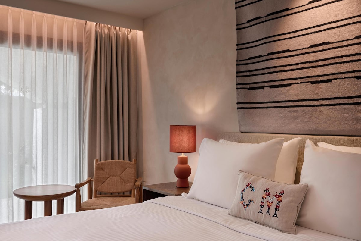 Minibar, in-room safe, desk, blackout drapes