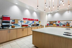 Colazione a buffet inclusa, servita tutte le mattine 