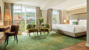 Superior Double Room, 1 King Bed, Resort View | Hypo-allergenic bedding, minibar, in-room safe, desk