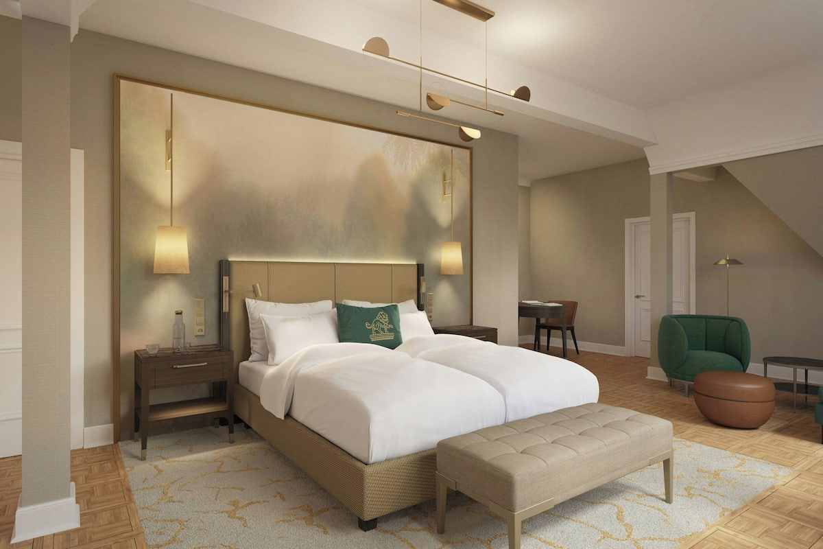 Suite, 1 Bedroom, Garden View | 1 bedroom, hypo-allergenic bedding, minibar, in-room safe