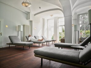 Couples treatment room(s), sauna, hot tub, body treatments, aromatherapy
