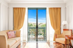 Chambre, vue piscine | Vue de la chambre
