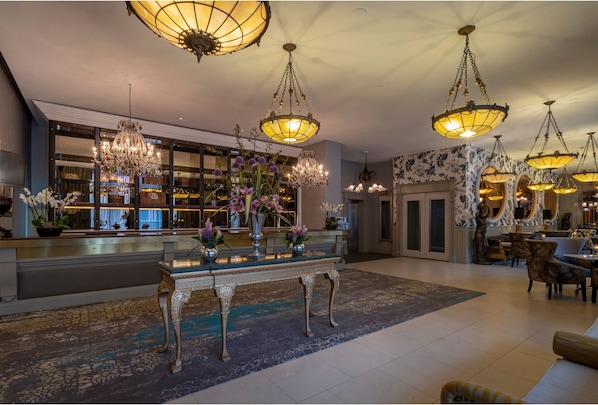 Reception - The Trinity City Hotel (Dublin)